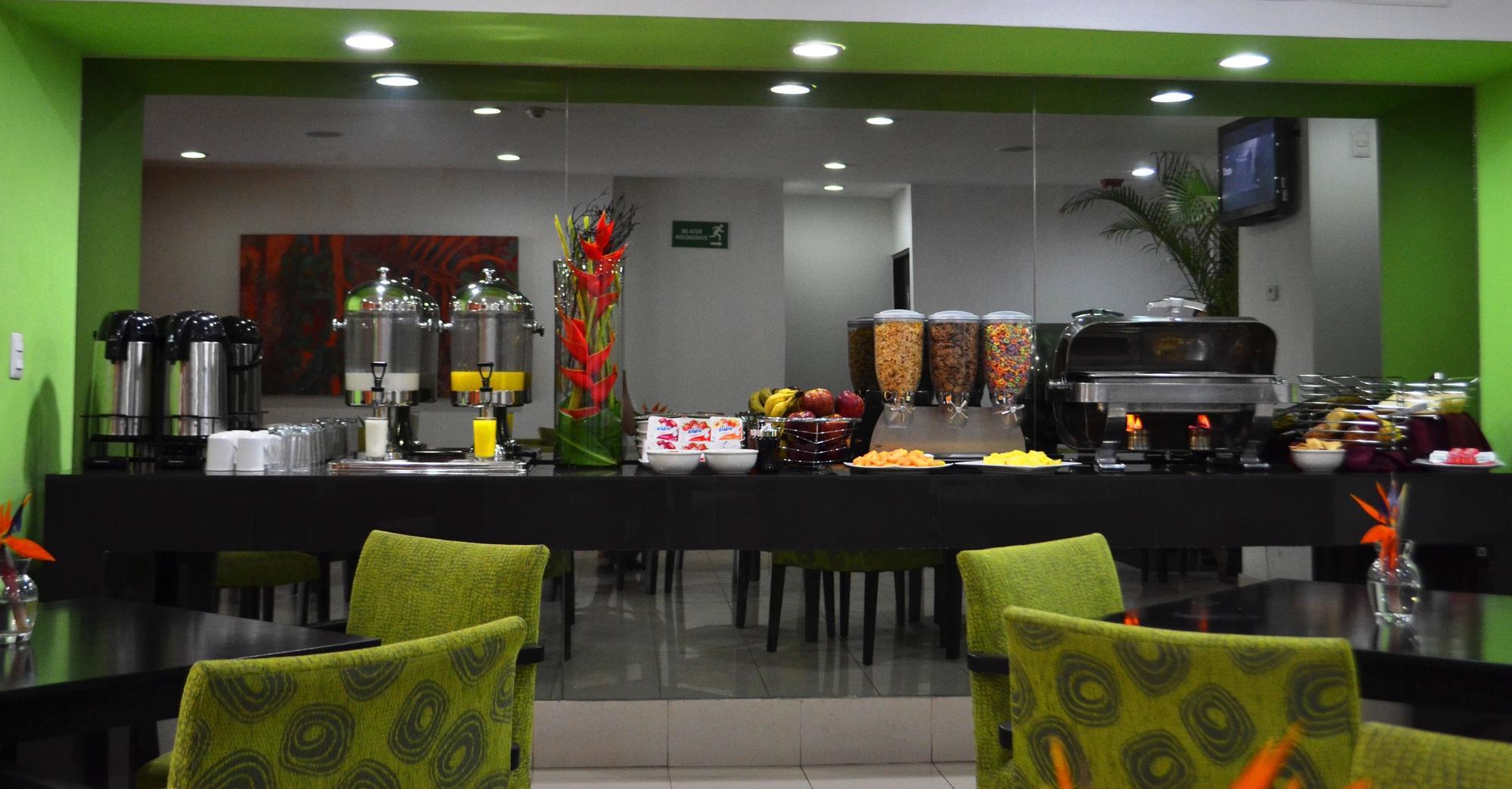 Hs Hotsson Smart Value Hotel Tampico